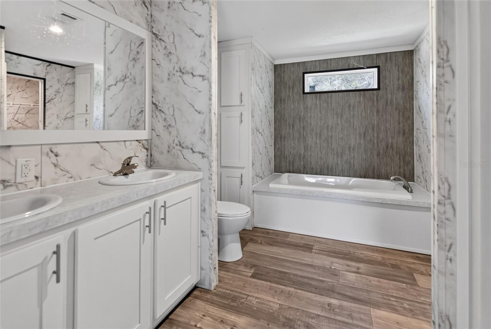 17538 EVELYN CT — photo 33