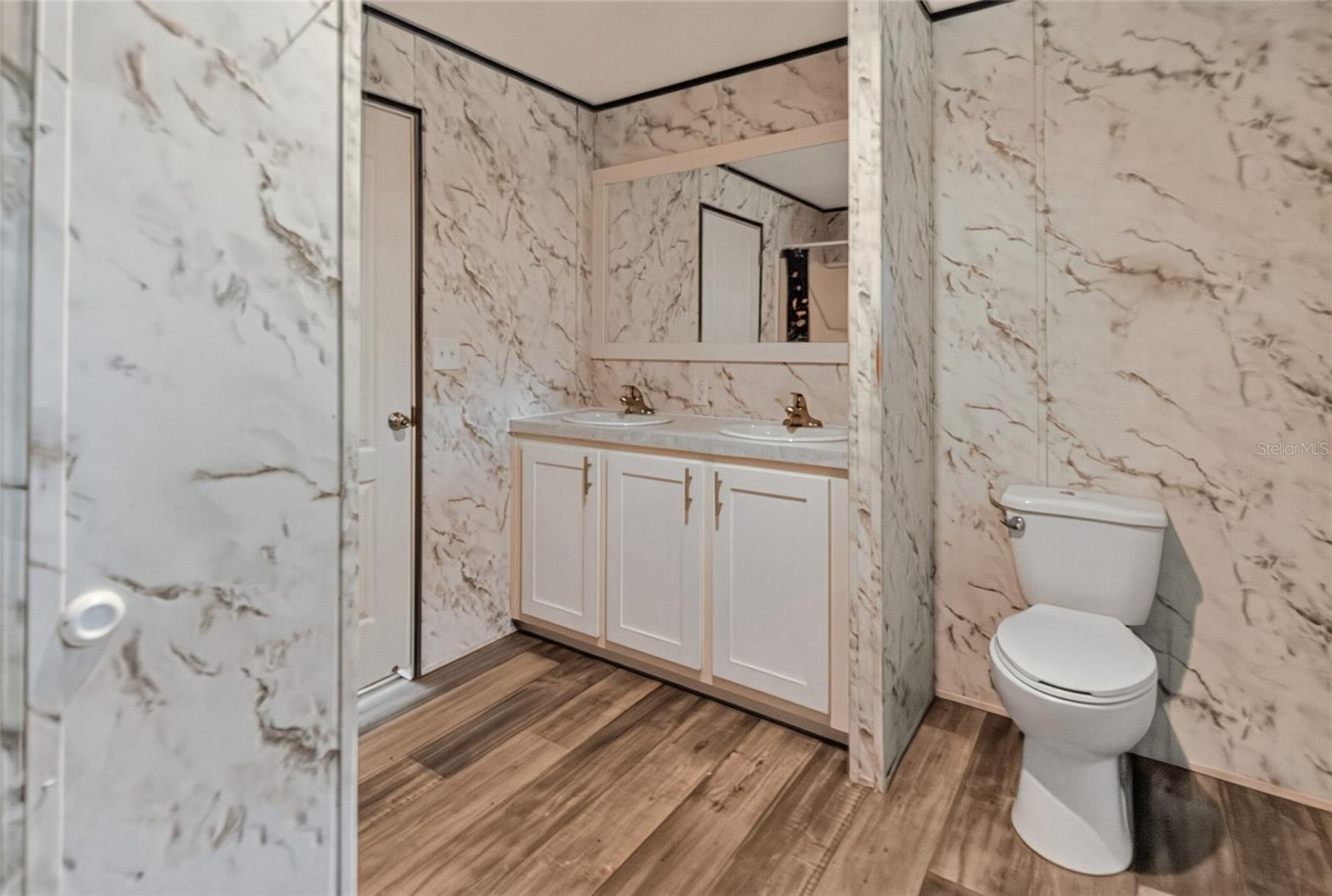 17538 EVELYN CT — photo 24