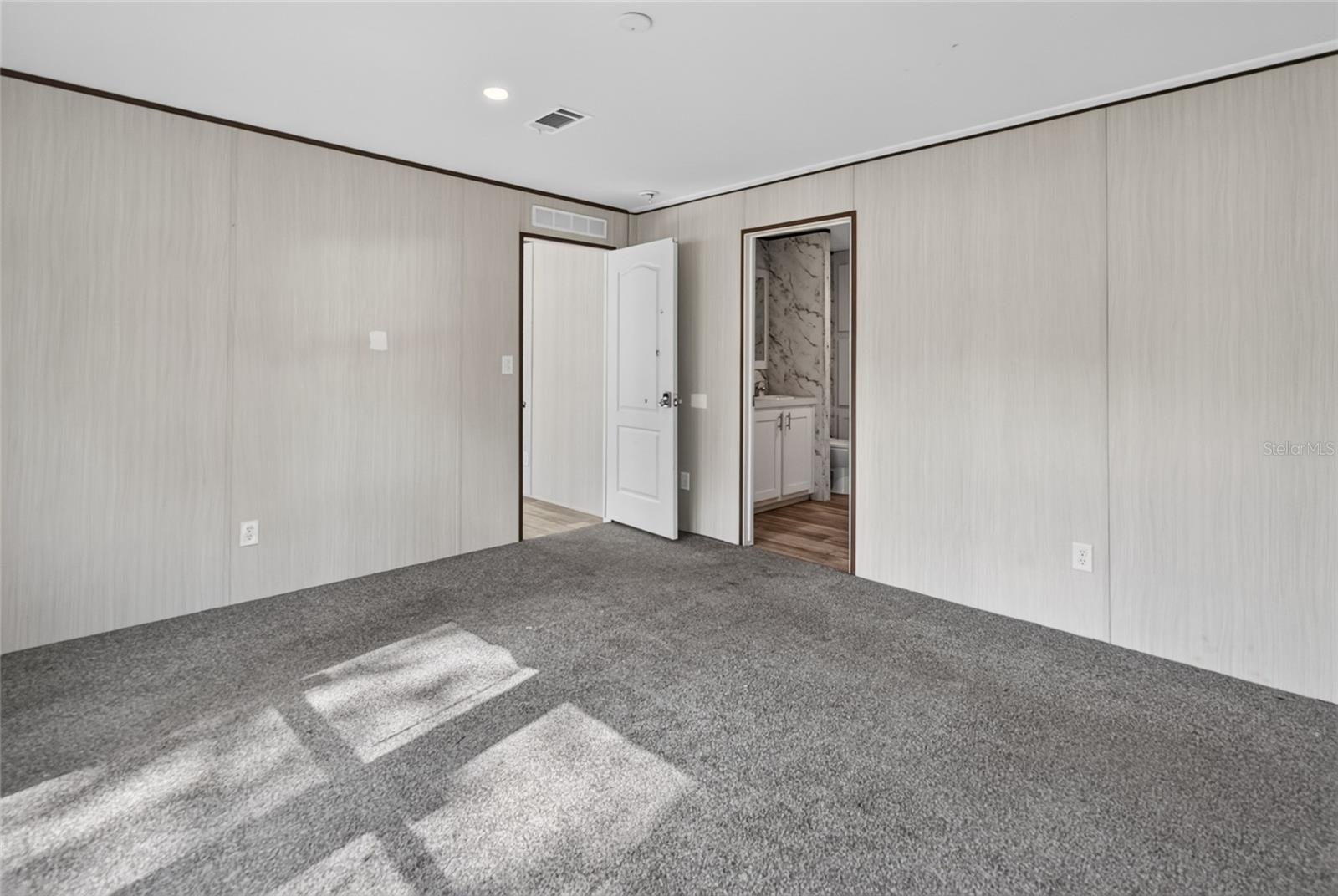 17538 EVELYN CT — photo 31