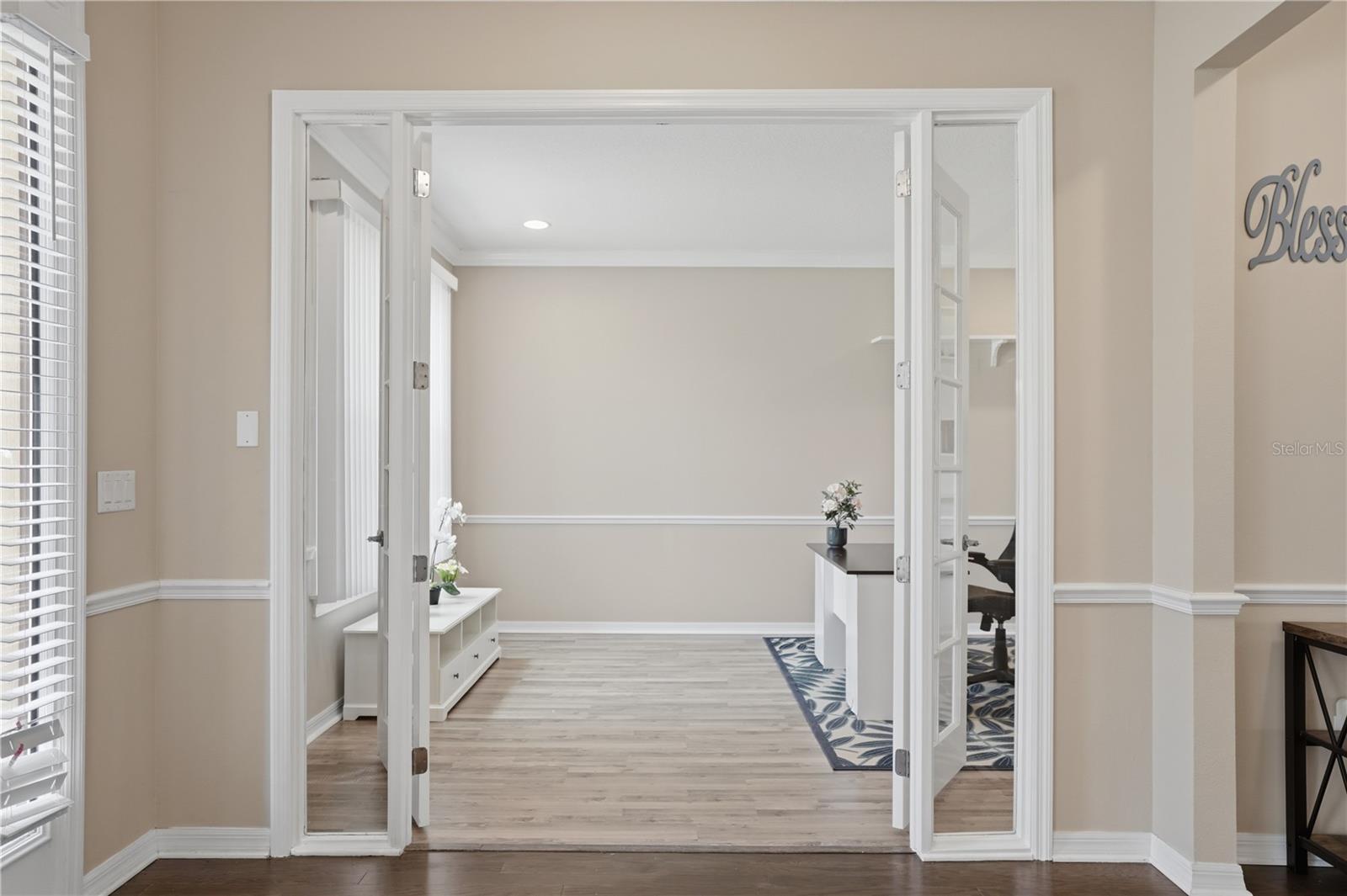 9307 PARISIAN CT — photo 10
