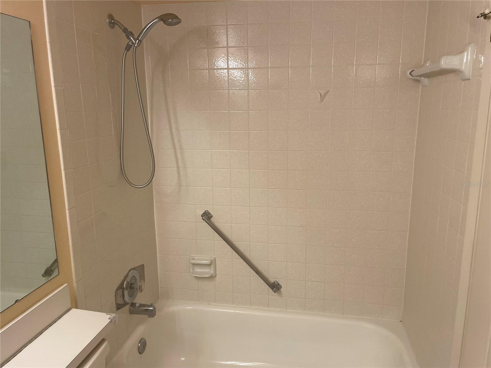2642 PINE RIDGE WAY S #D1 — photo 20