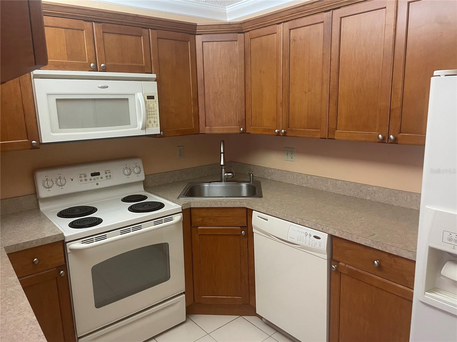 2642 PINE RIDGE WAY S #D1 — photo 13