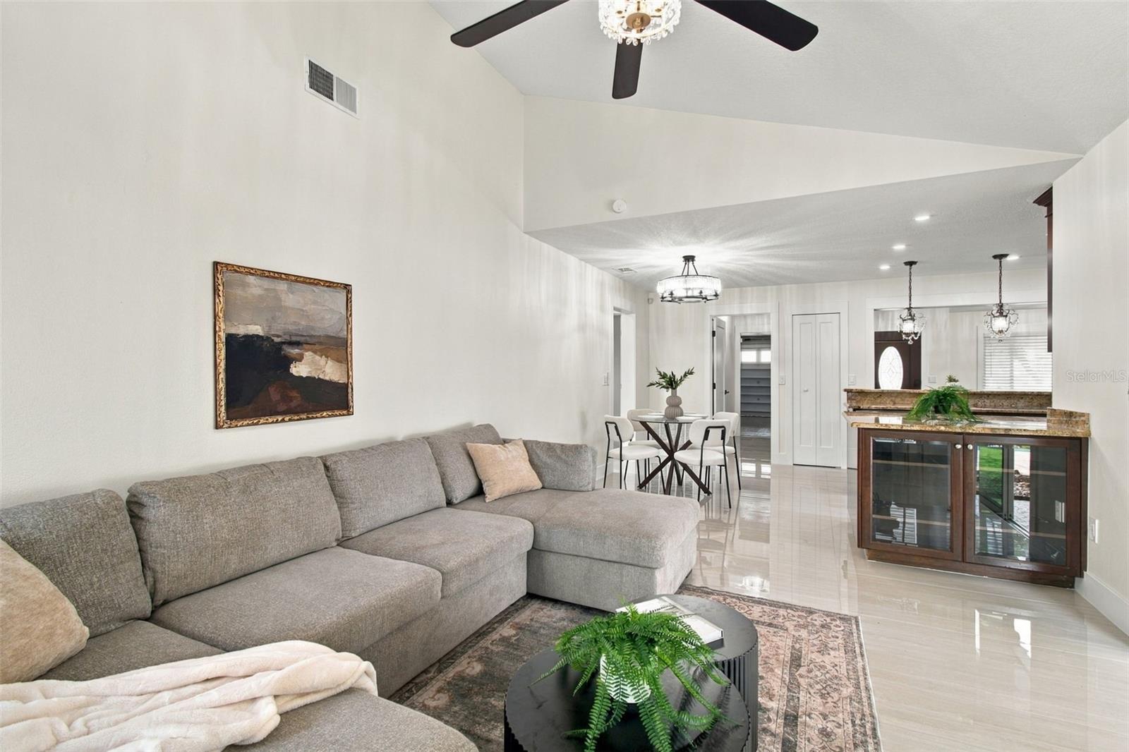 15113 ALEXIS DR — photo 21