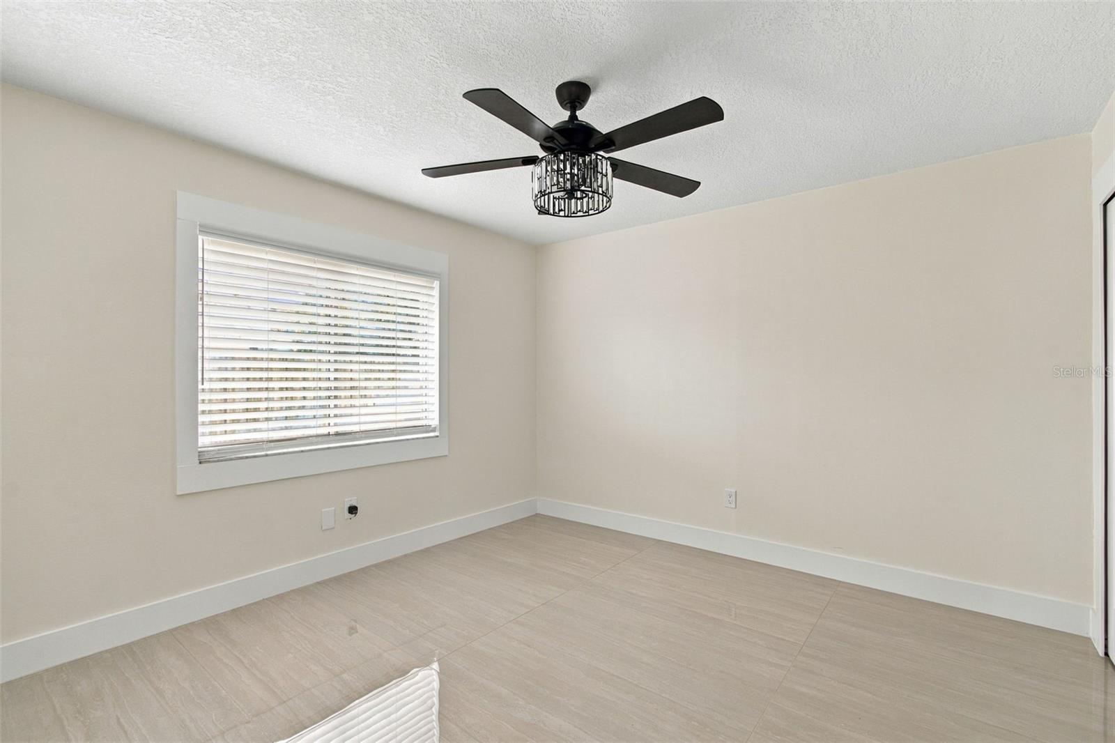 15113 ALEXIS DR — photo 28