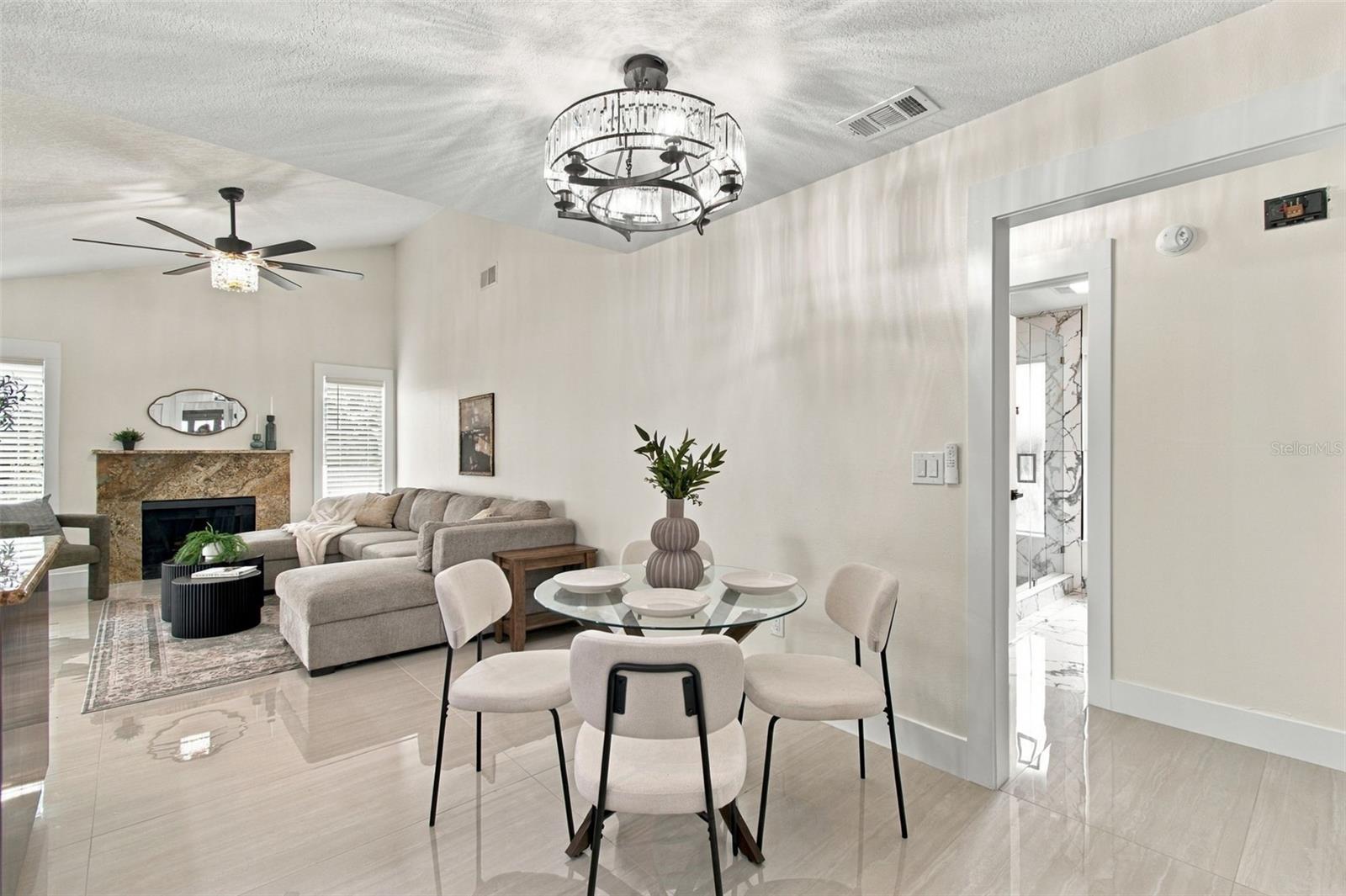 15113 ALEXIS DR — photo 17