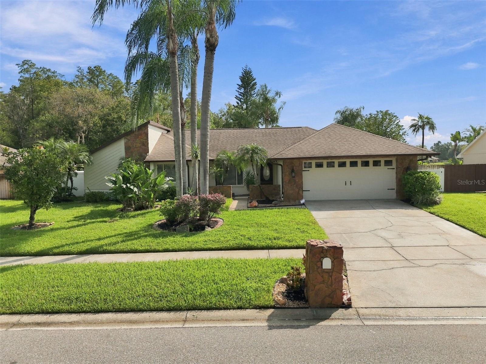 15113 ALEXIS DR — photo 2