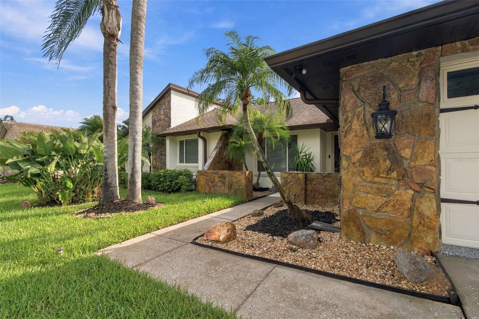 15113 ALEXIS DR — photo 60