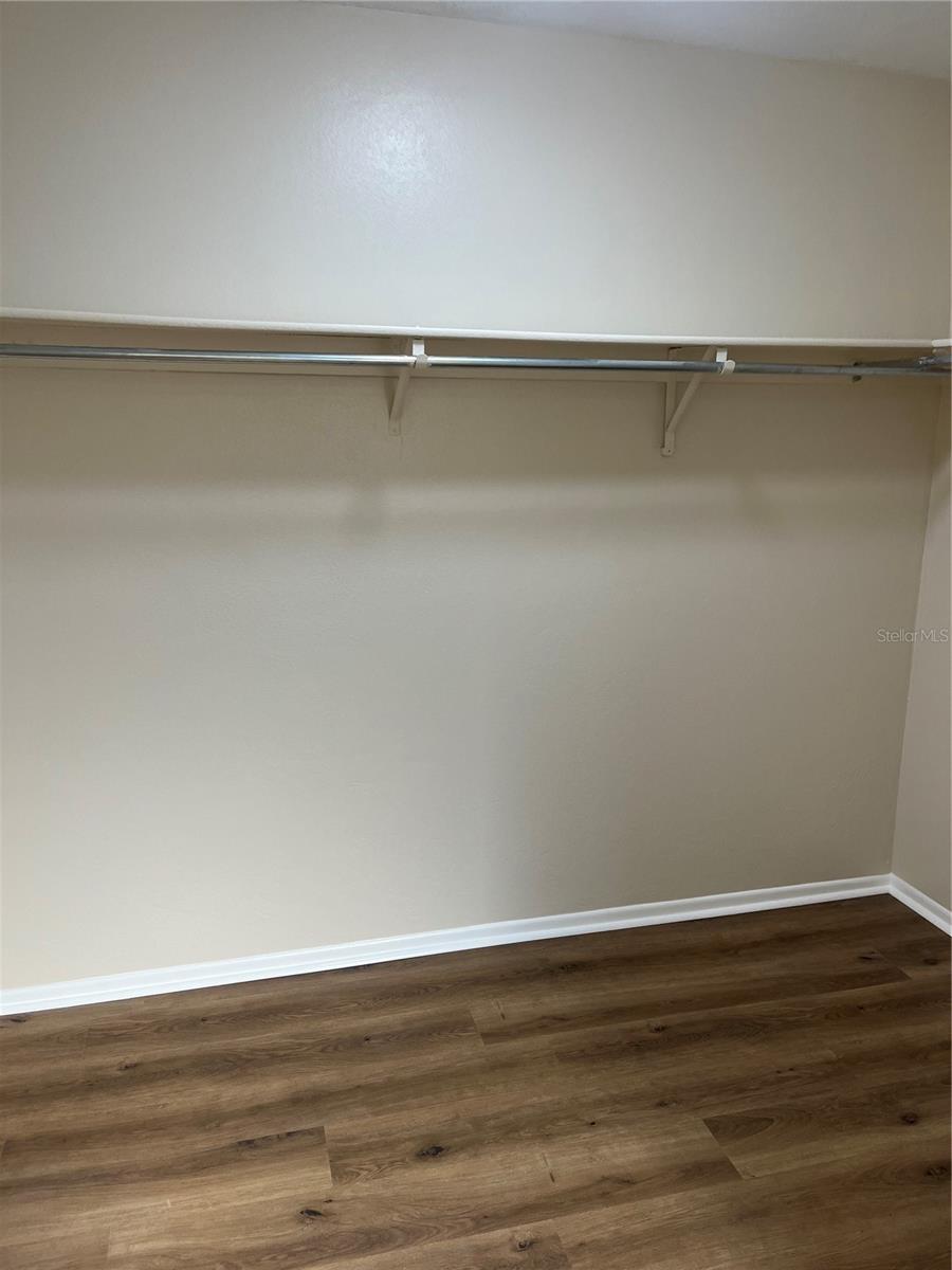 2080 SUN TREE CIR N — photo 9