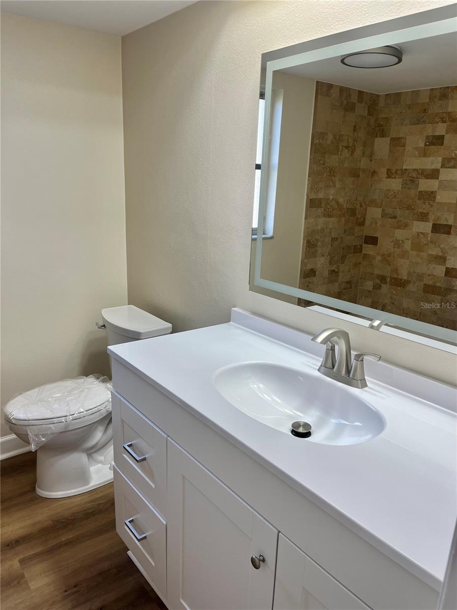 2080 SUN TREE CIR N — photo 10