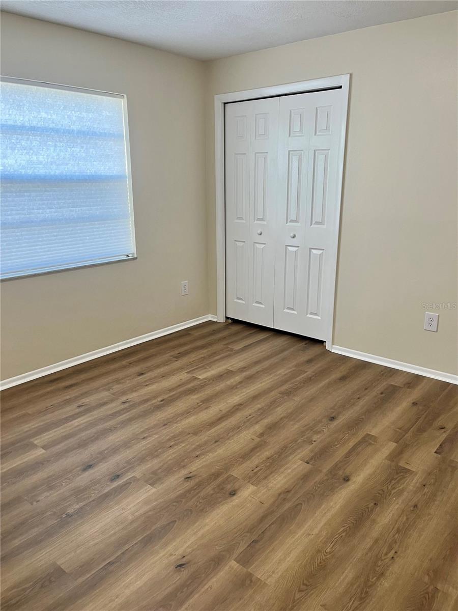 2080 SUN TREE CIR N — photo 11