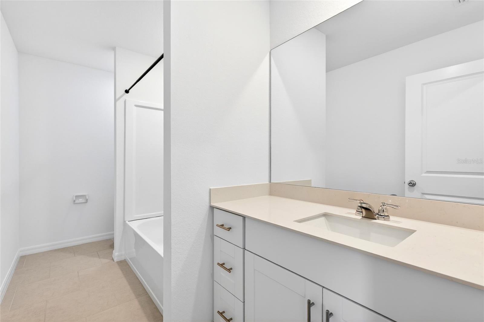 3809 AMBERSWEET XING — photo 28