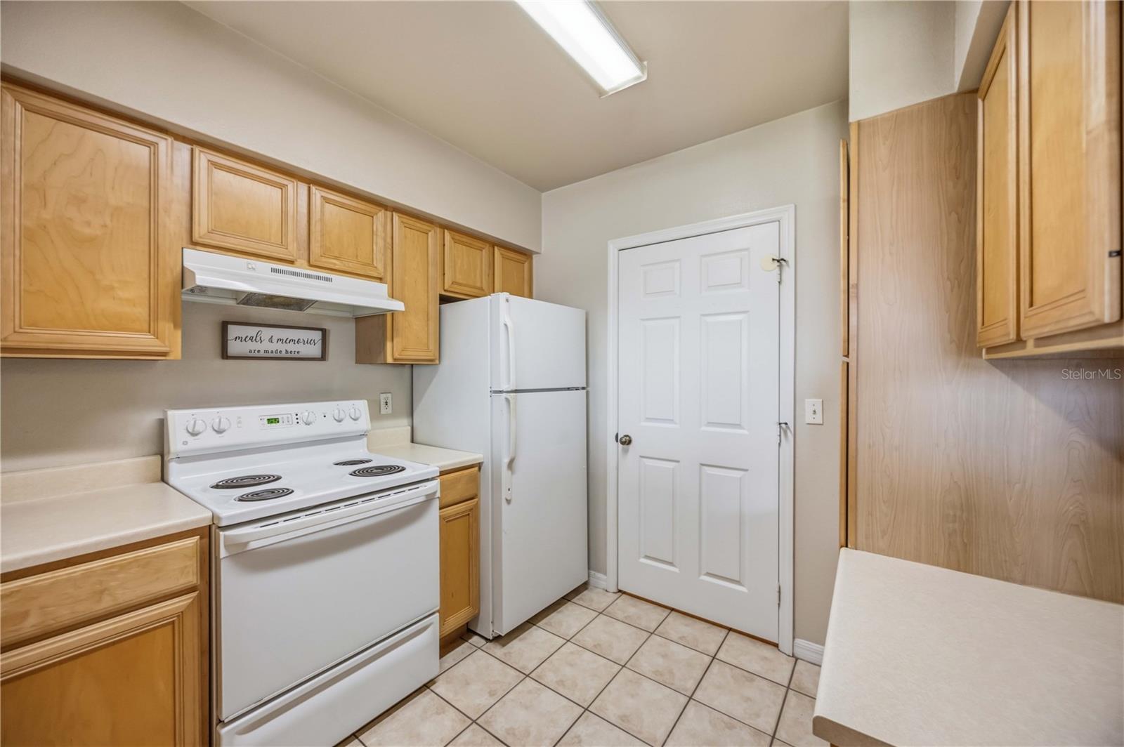 1195 VILLAGIO CIR #206 — photo 14