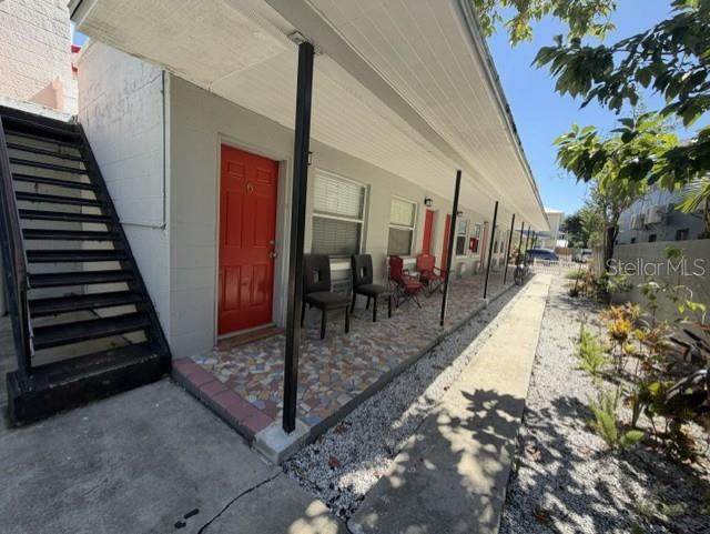 649 7TH AVE N — photo 4