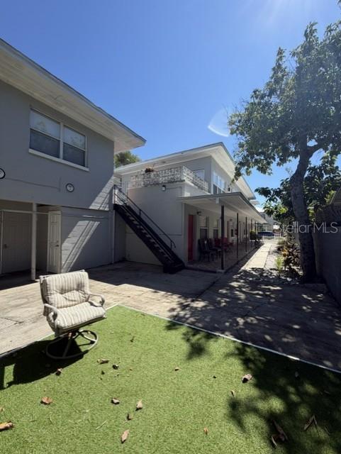 649 7TH AVE N — photo 3