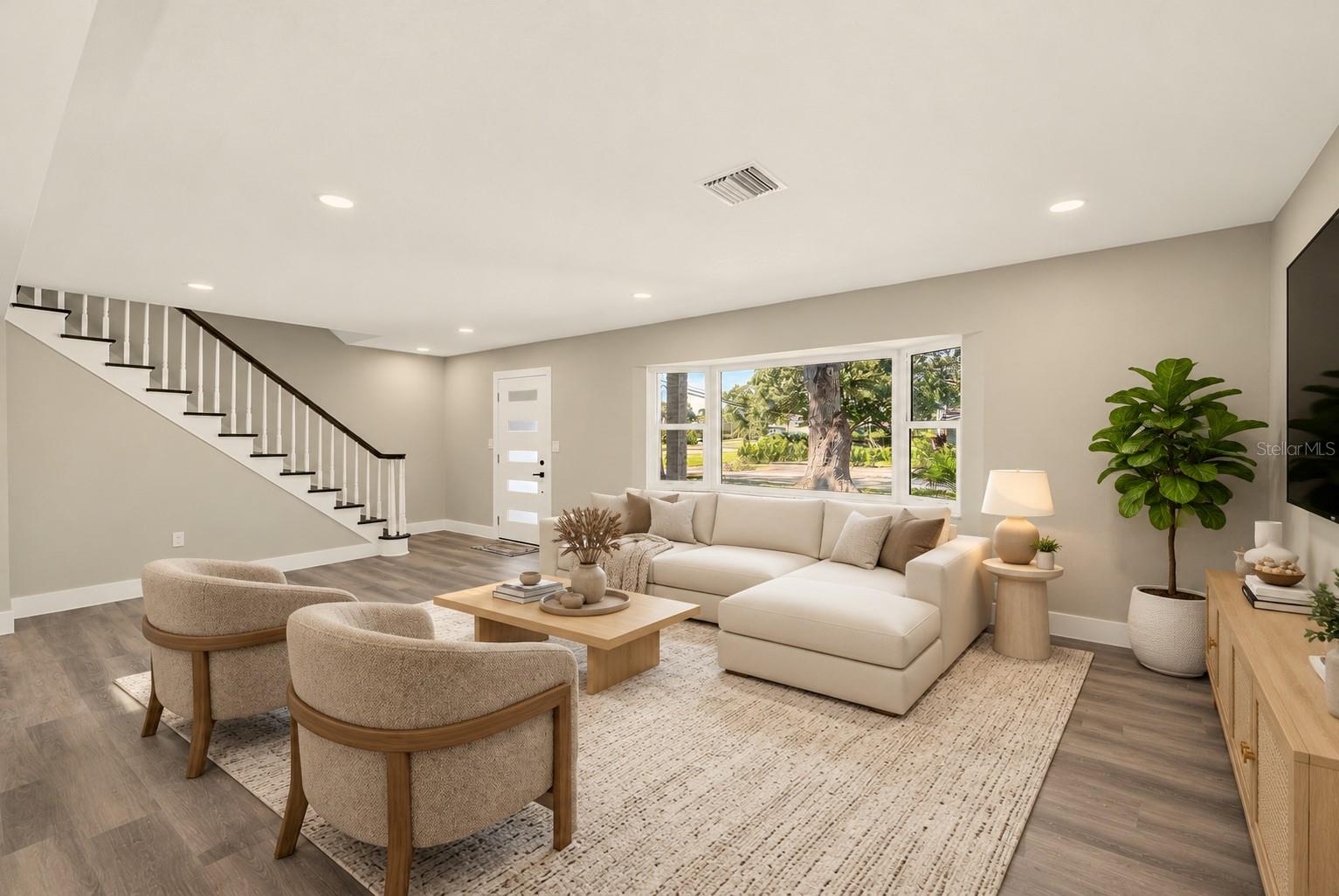 1595 OAK LN — photo 7