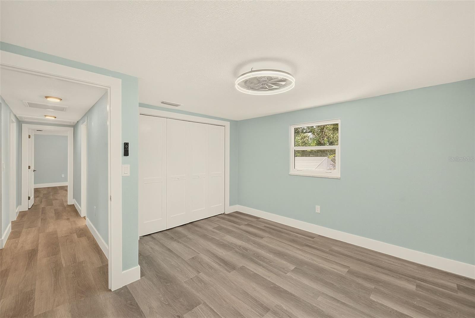1595 OAK LN — photo 35