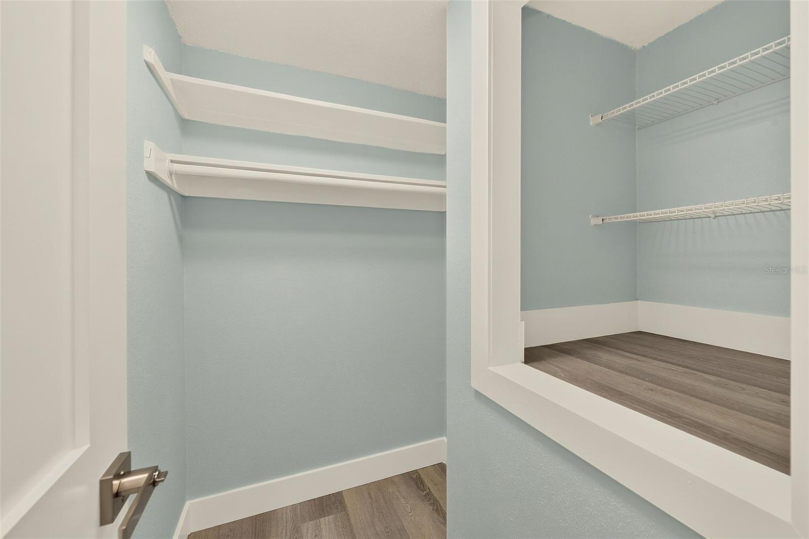 1595 OAK LN — photo 34