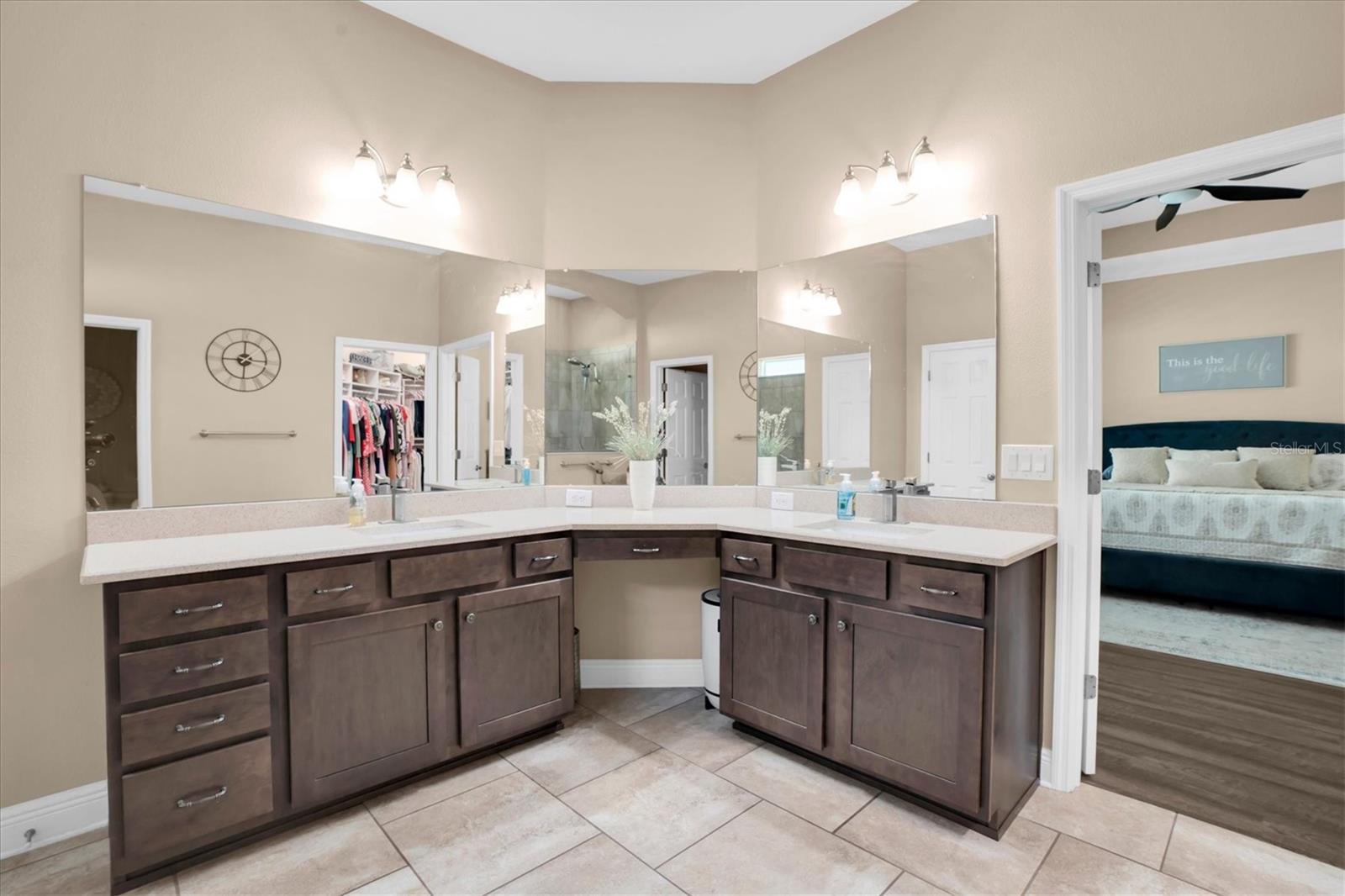 1212 LOREA LN — photo 27