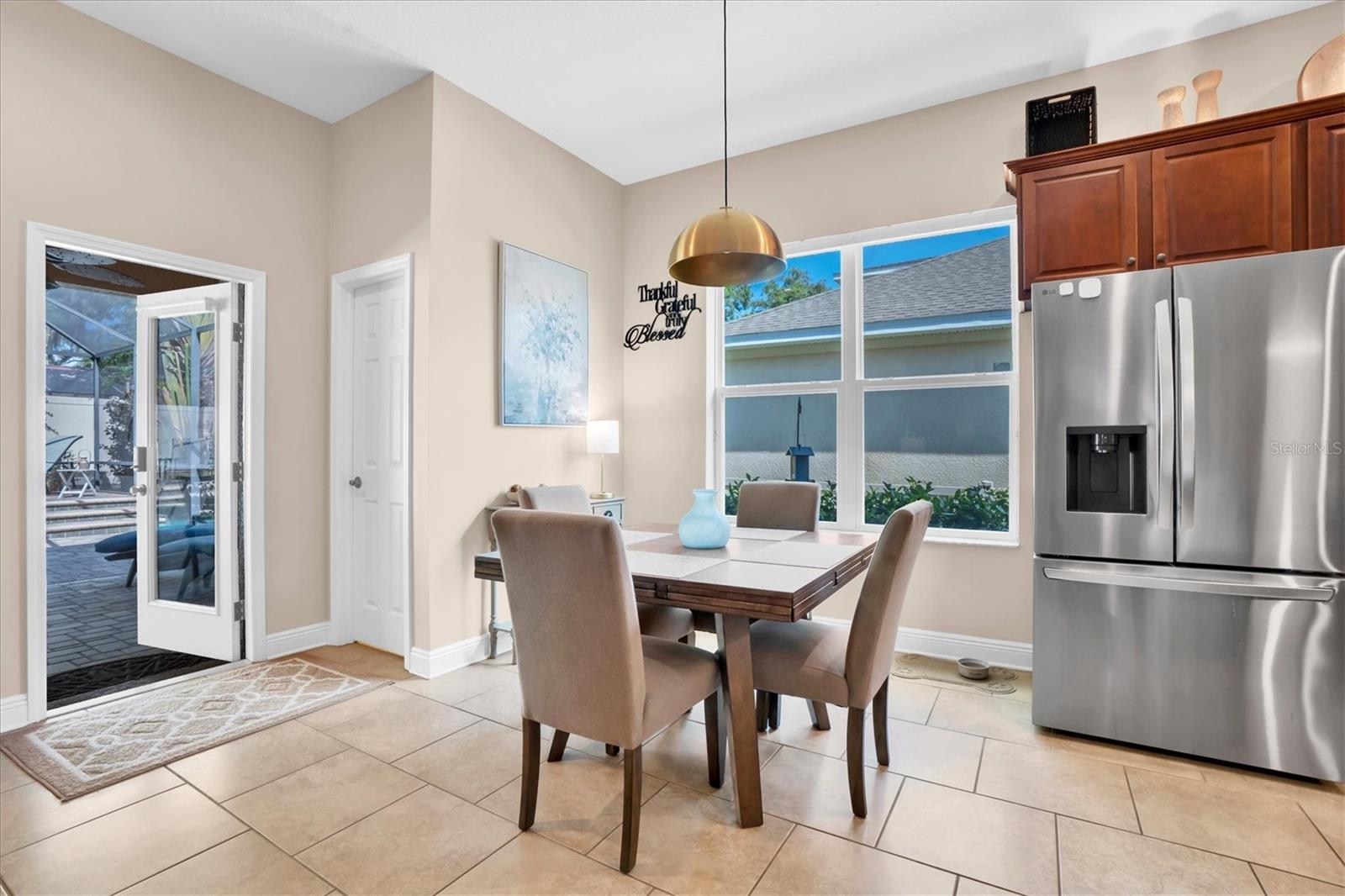 1212 LOREA LN — photo 16