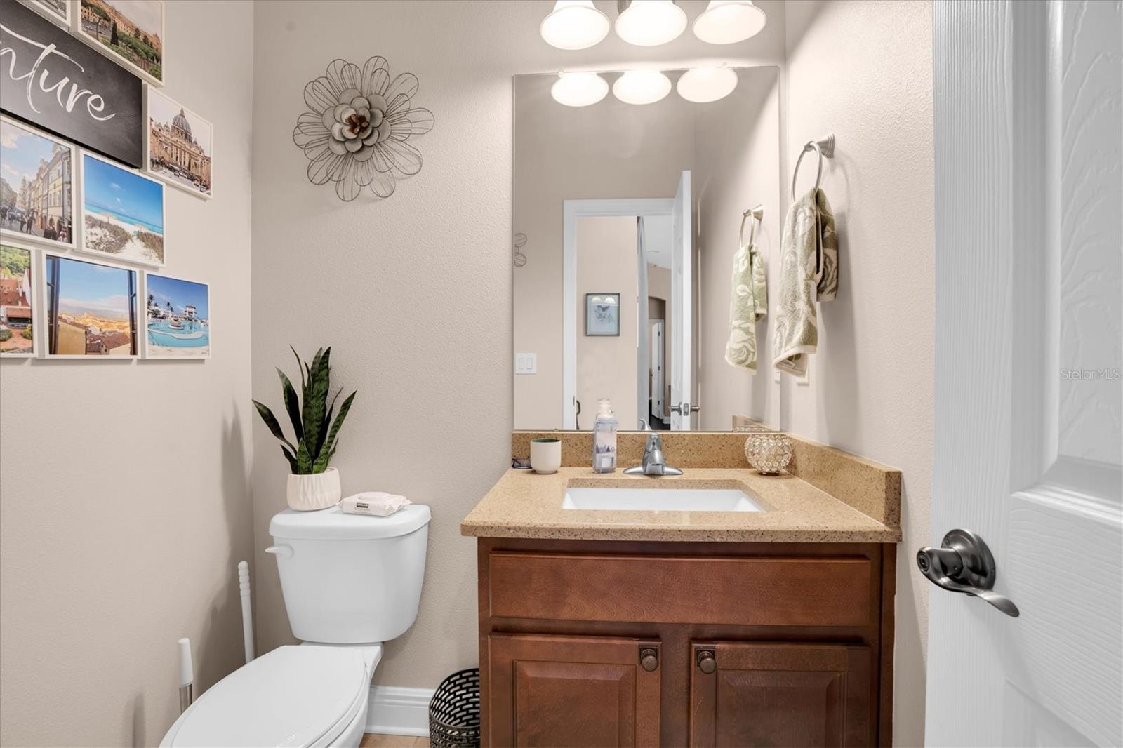 1212 LOREA LN — photo 23