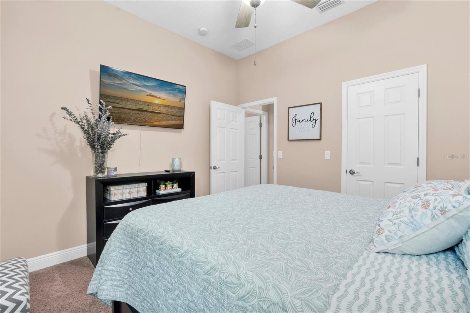 1212 LOREA LN — photo 25