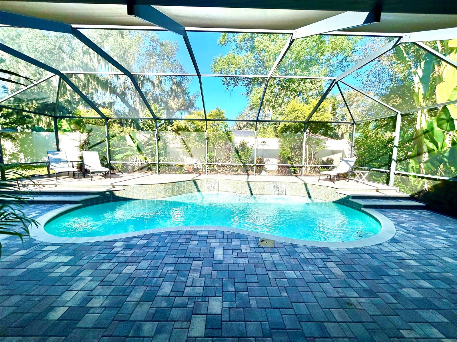 1212 LOREA LN — photo 4