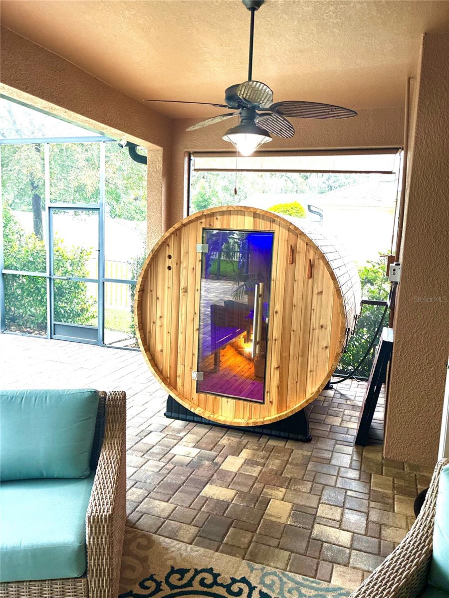 1212 LOREA LN — photo 44