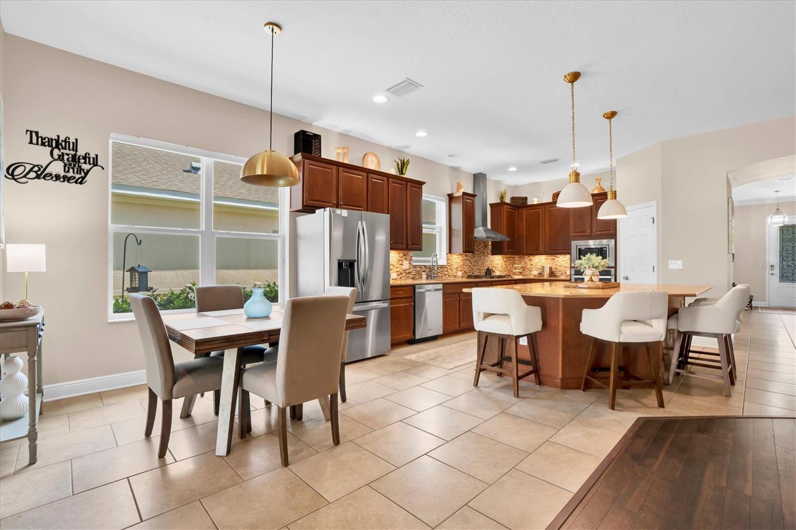 1212 LOREA LN — photo 17