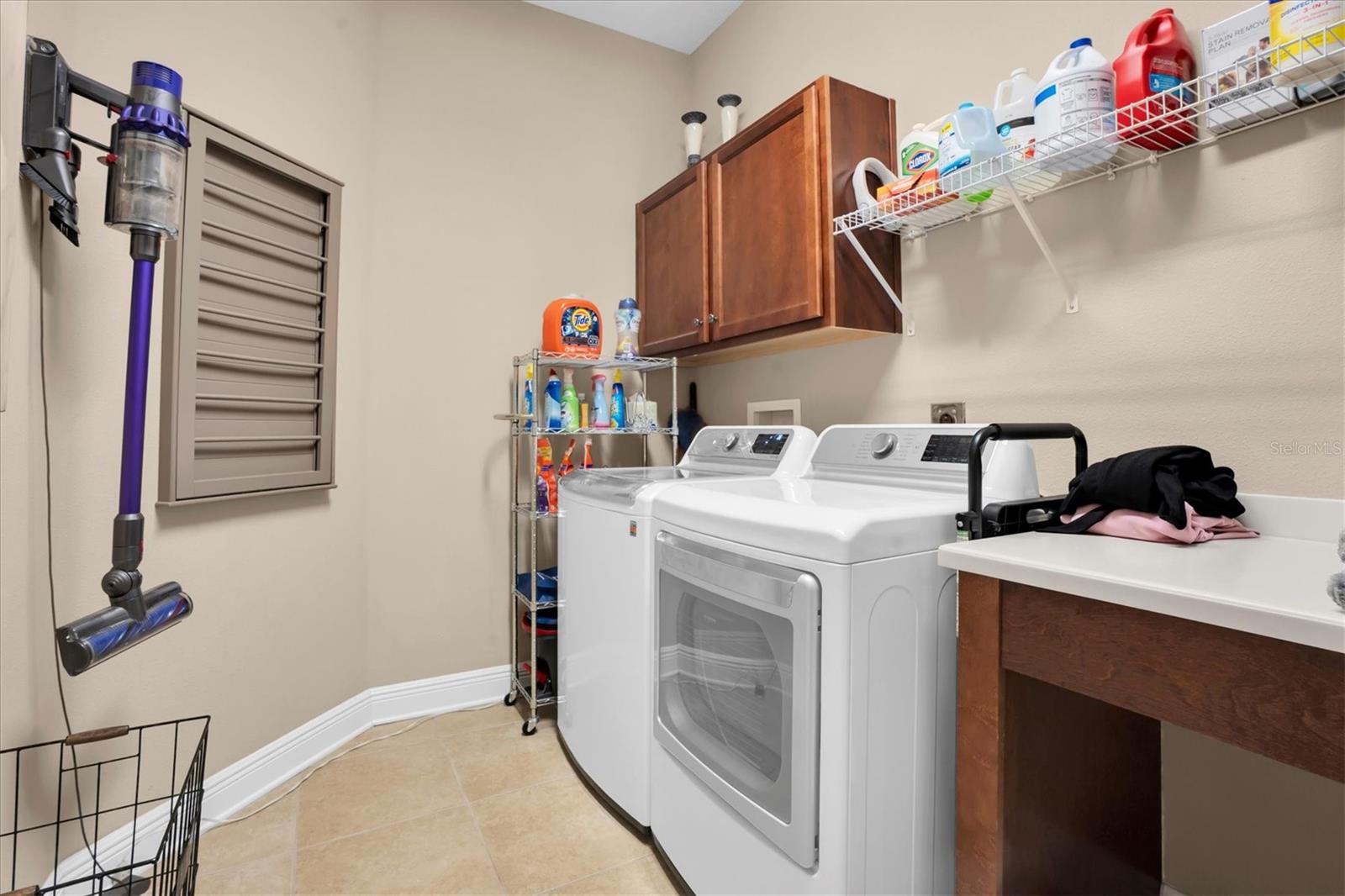 1212 LOREA LN — photo 41