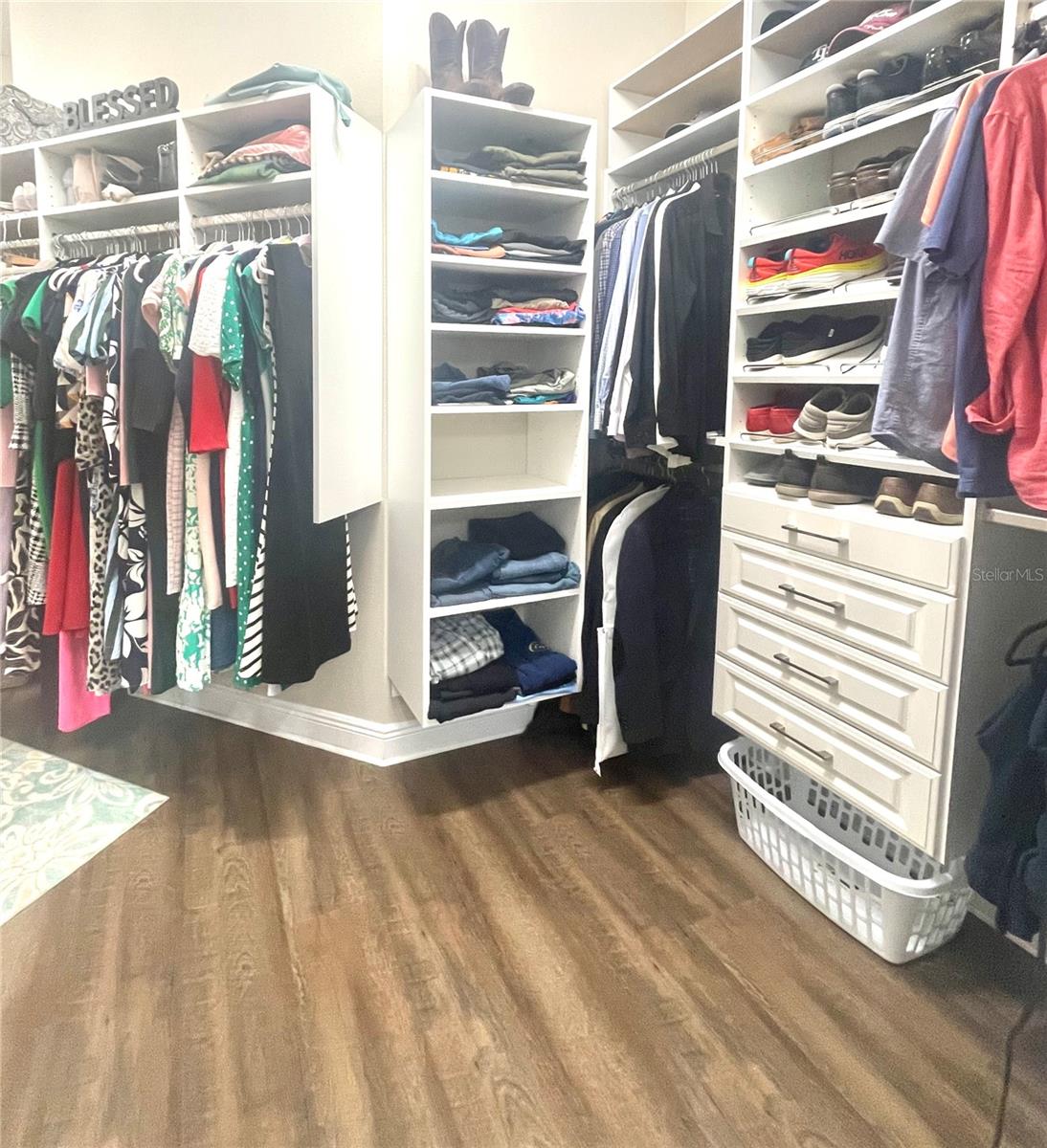 1212 LOREA LN — photo 31