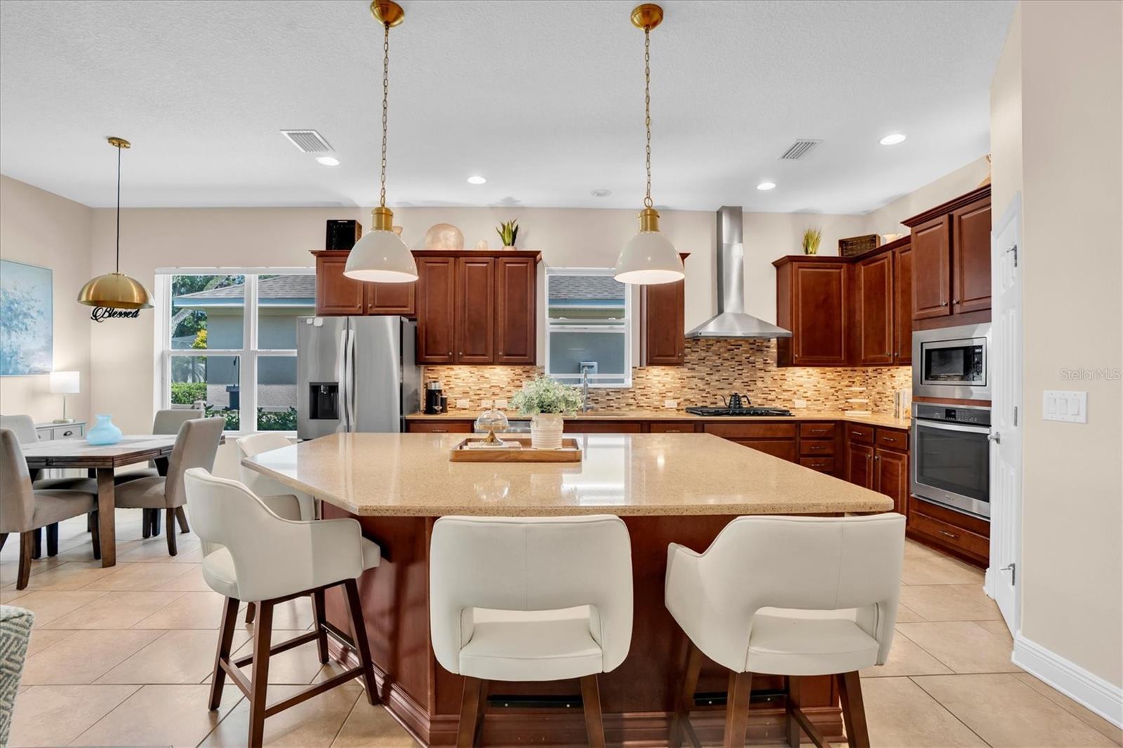 1212 LOREA LN — photo 18
