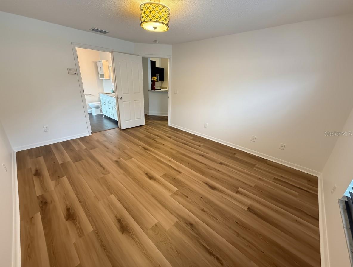 5325 WATSON RD — photo 16