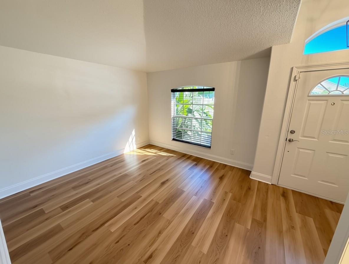 5325 WATSON RD — photo 12