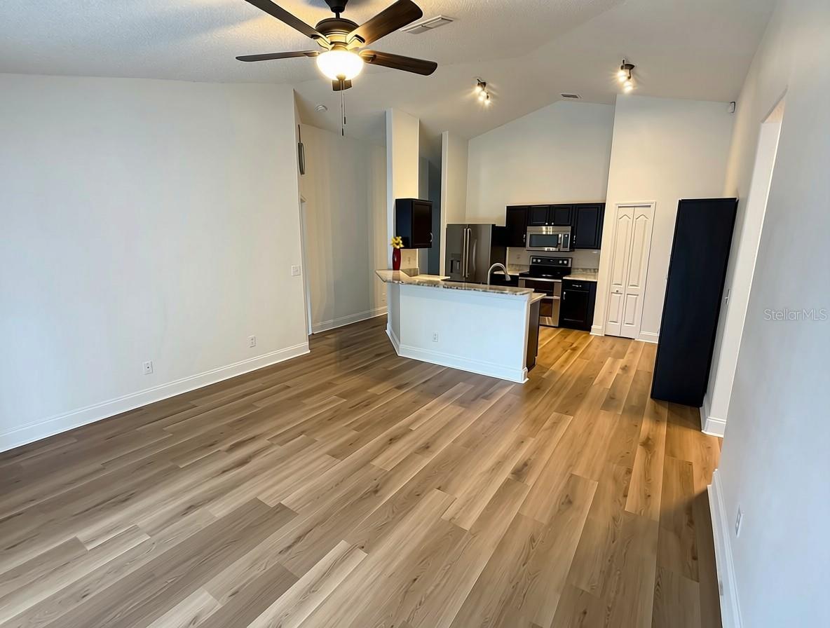 5325 WATSON RD — photo 5