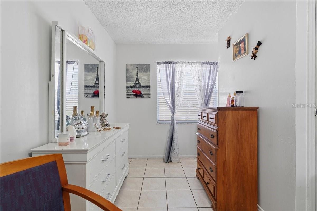 7603 WOODLAND OAKS CT — photo 42