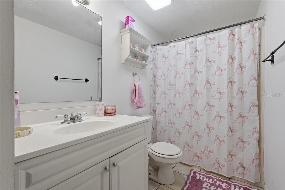 7603 WOODLAND OAKS CT — photo 18
