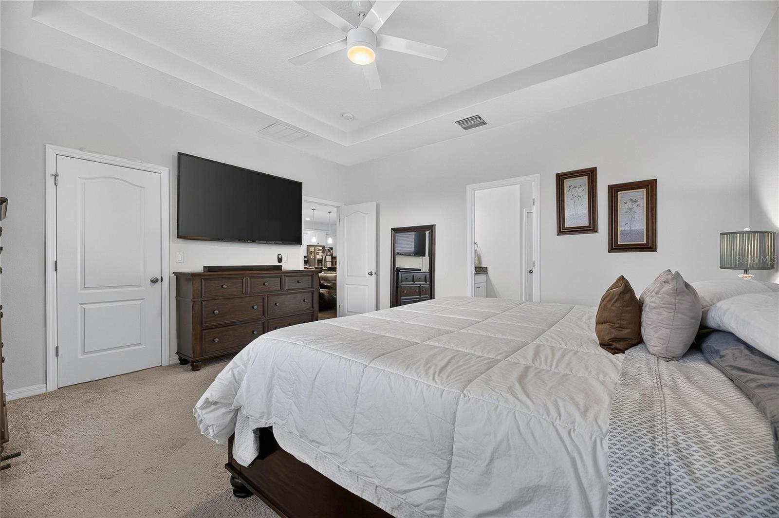 10619 SCENIC HOLLOW DR — photo 32
