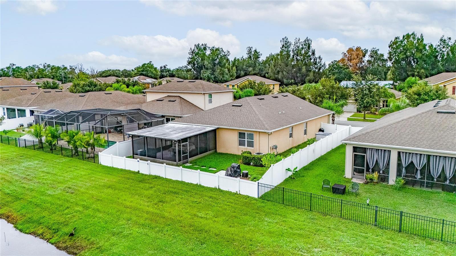 10619 SCENIC HOLLOW DR — photo 76