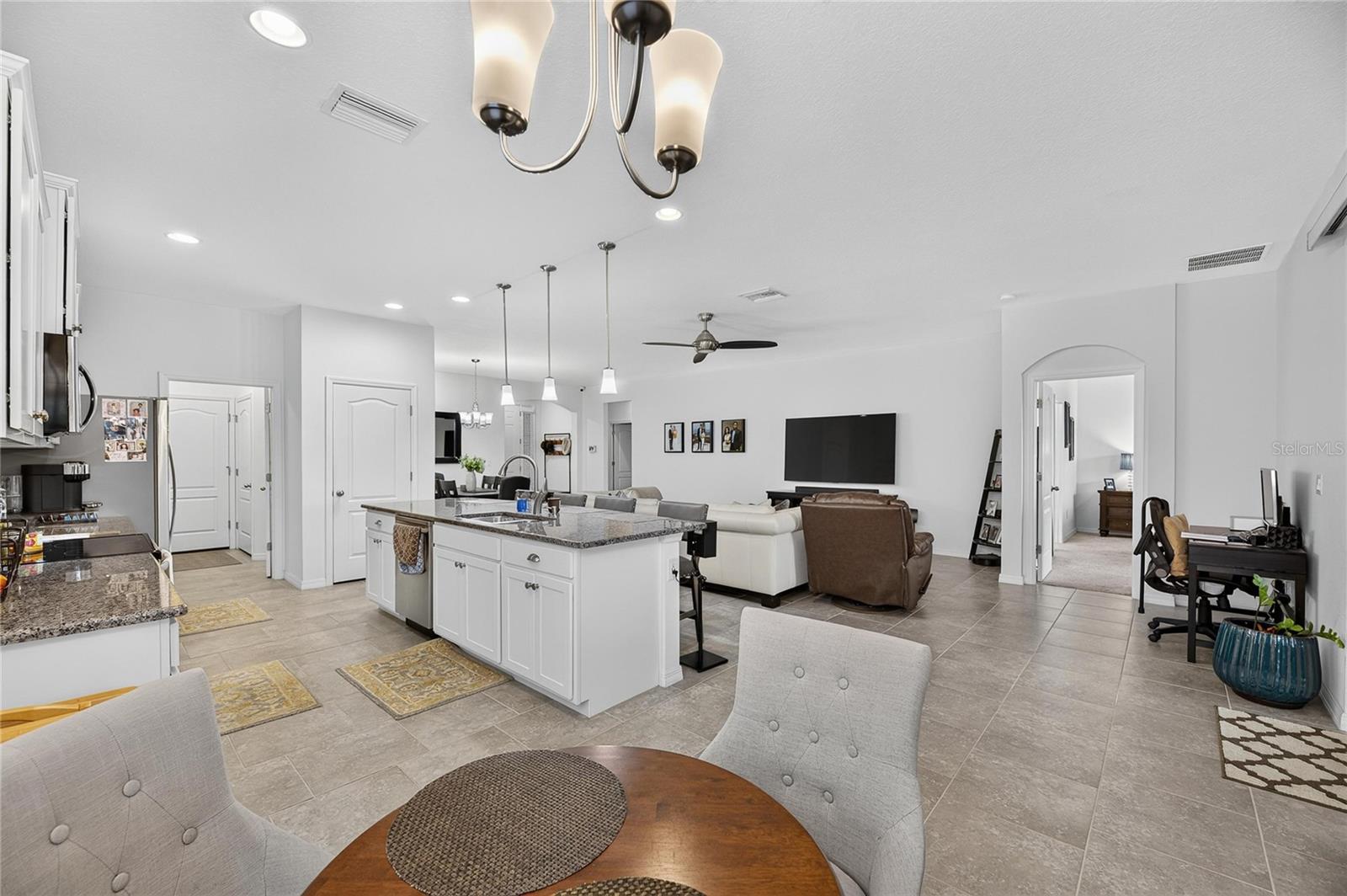 10619 SCENIC HOLLOW DR — photo 15