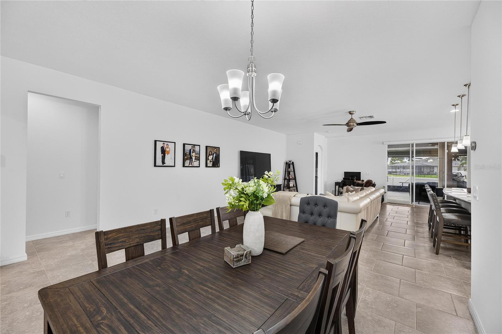 10619 SCENIC HOLLOW DR — photo 7