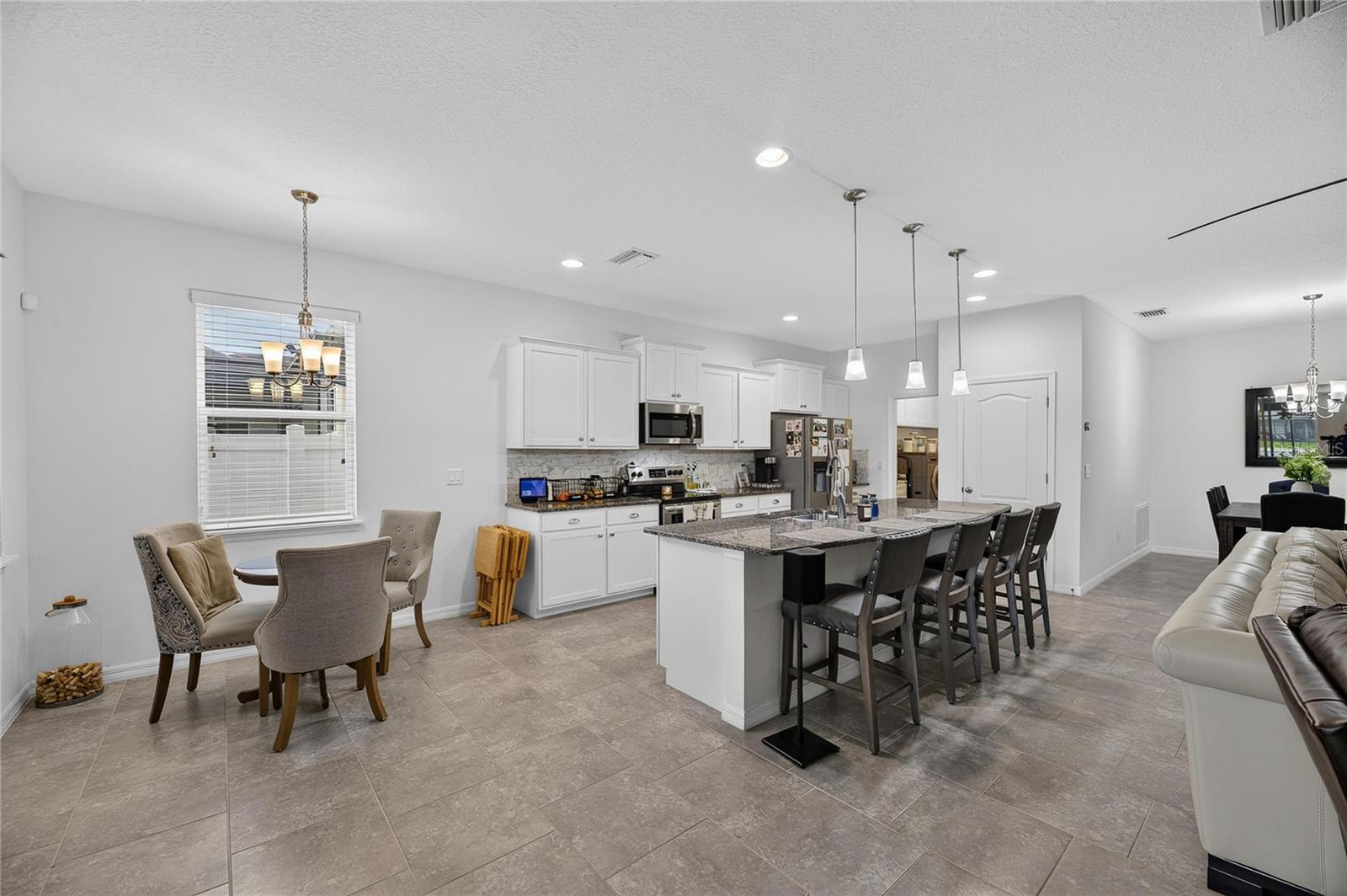 10619 SCENIC HOLLOW DR — photo 12