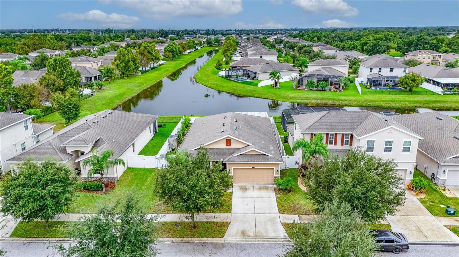 10619 SCENIC HOLLOW DR — photo 54