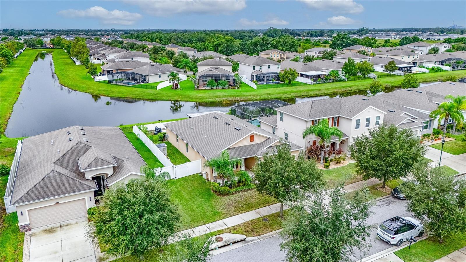 10619 SCENIC HOLLOW DR — photo 55