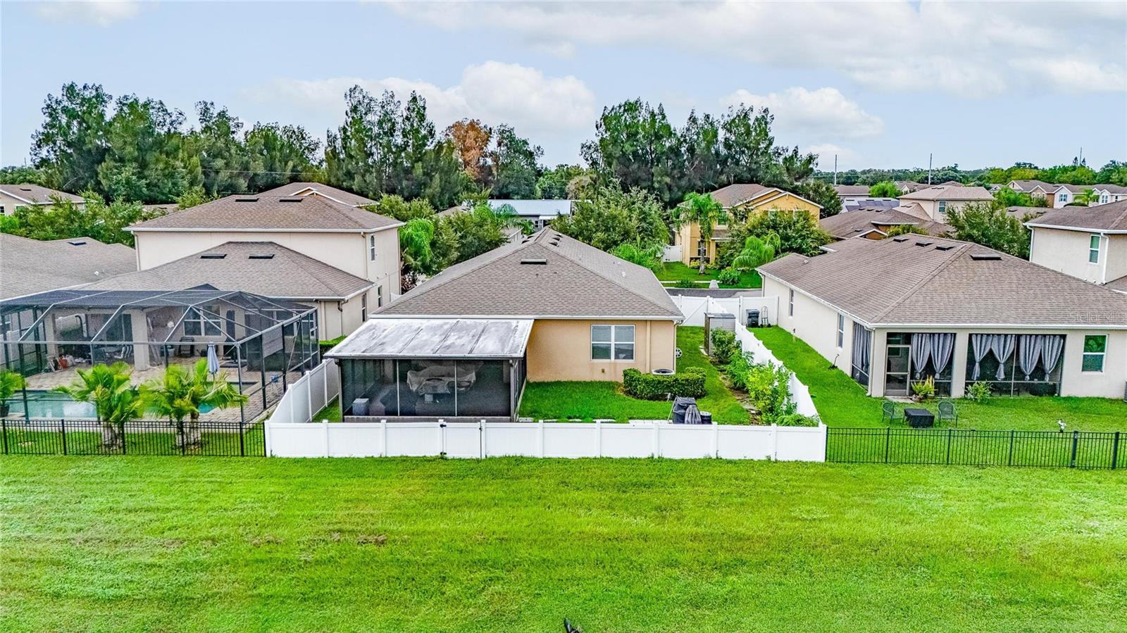 10619 SCENIC HOLLOW DR — photo 77