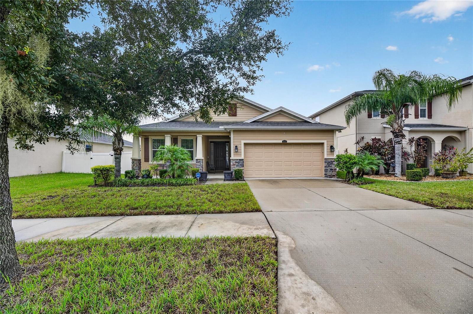 10619 SCENIC HOLLOW DR — photo 48