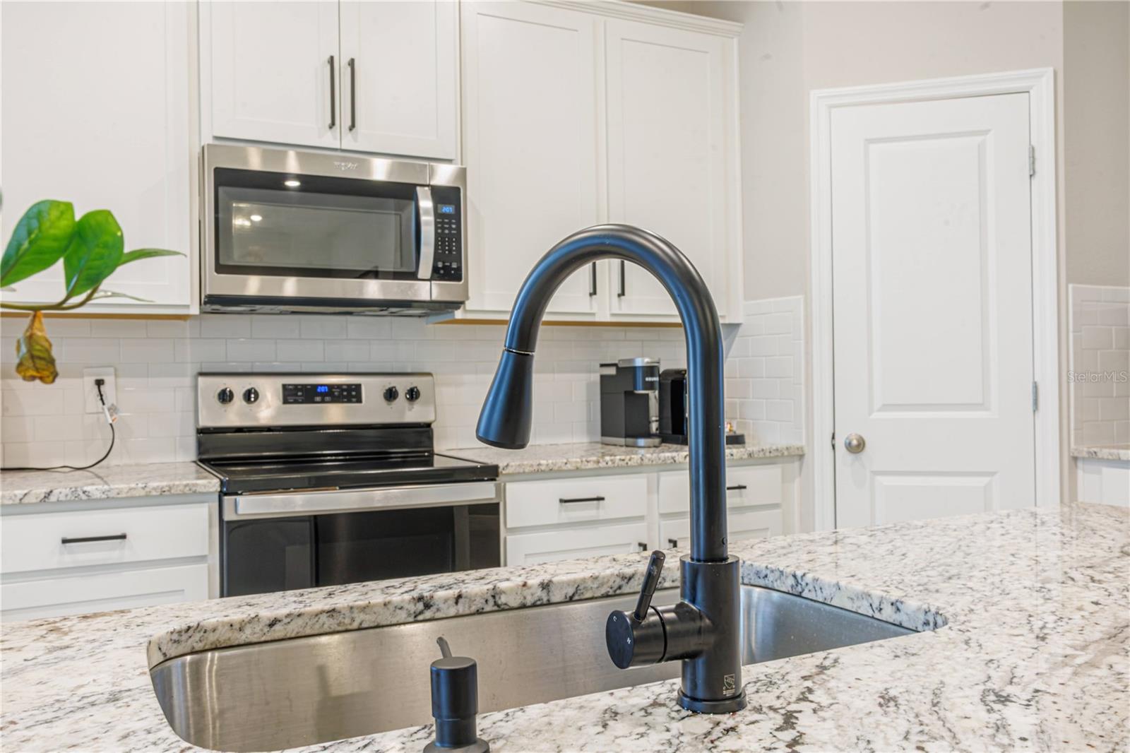 5246 GROVE MILL LOOP — photo 16