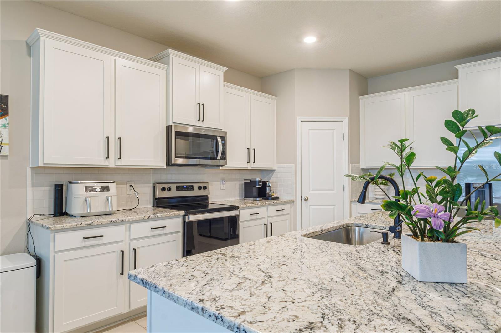 5246 GROVE MILL LOOP — photo 12