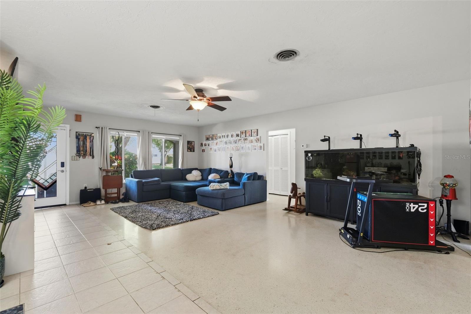 1356 WOODCREST AVE — photo 8