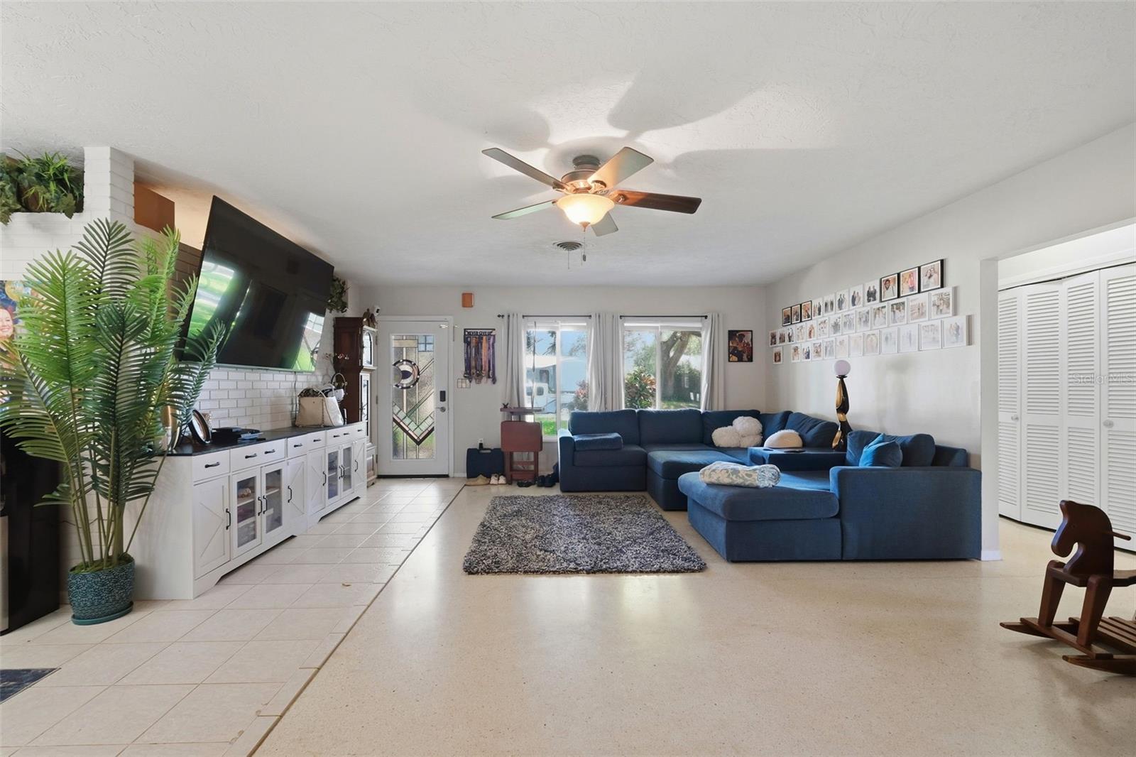 1356 WOODCREST AVE — photo 7