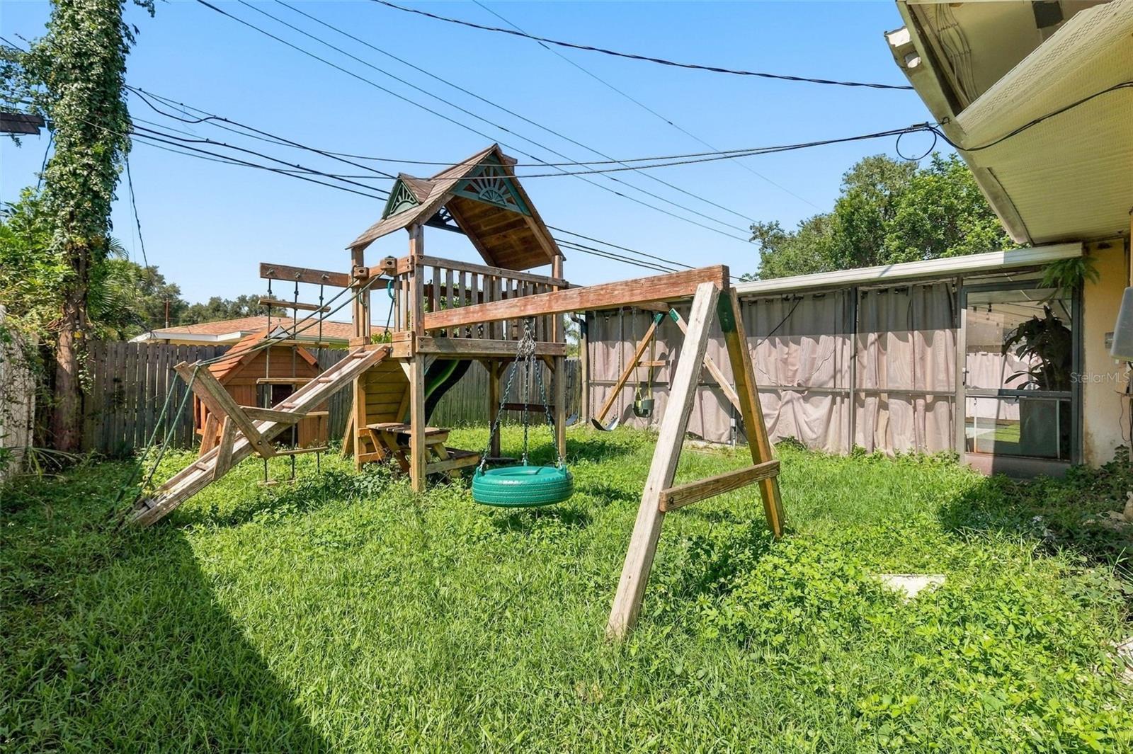 1356 WOODCREST AVE — photo 35
